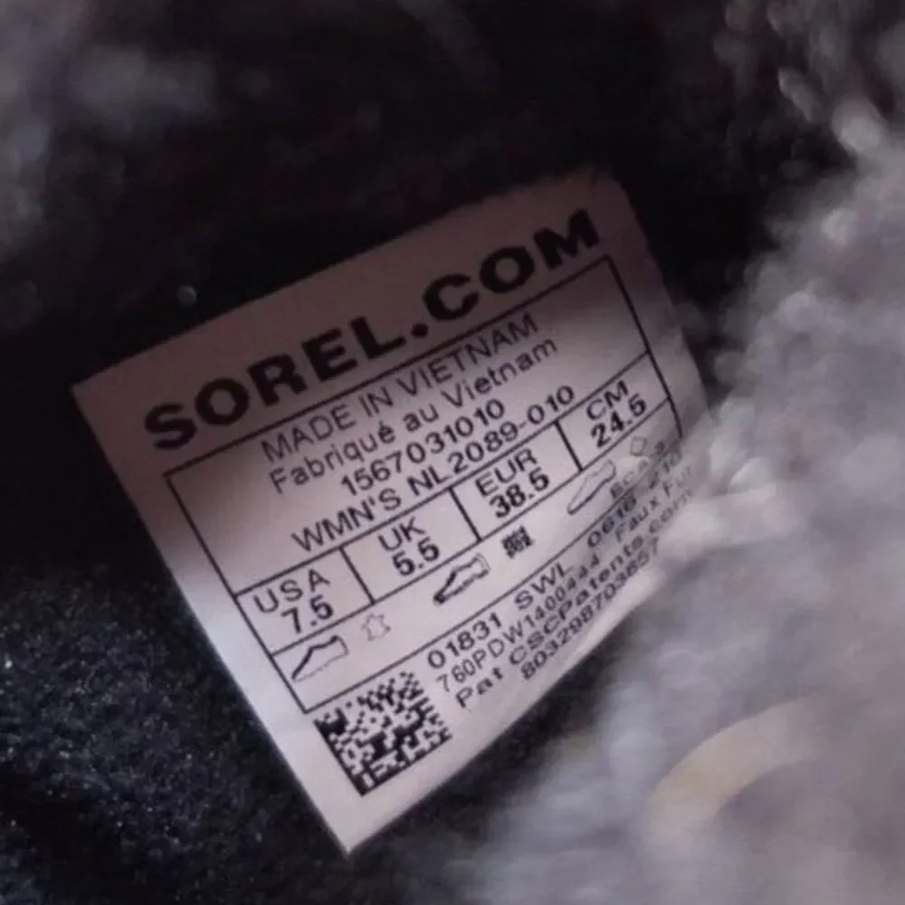 Sorel Tivoli II Women’s Black Suede Waterproof Winter Boots Size 7.5